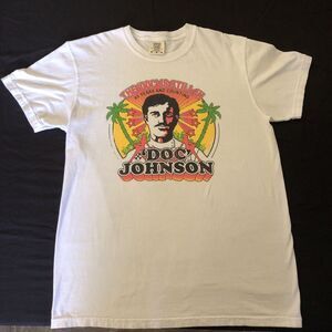Doc Johnson The Doc Is‎ Still In 45 Years And Counting Men's Size Medium T Shirt
